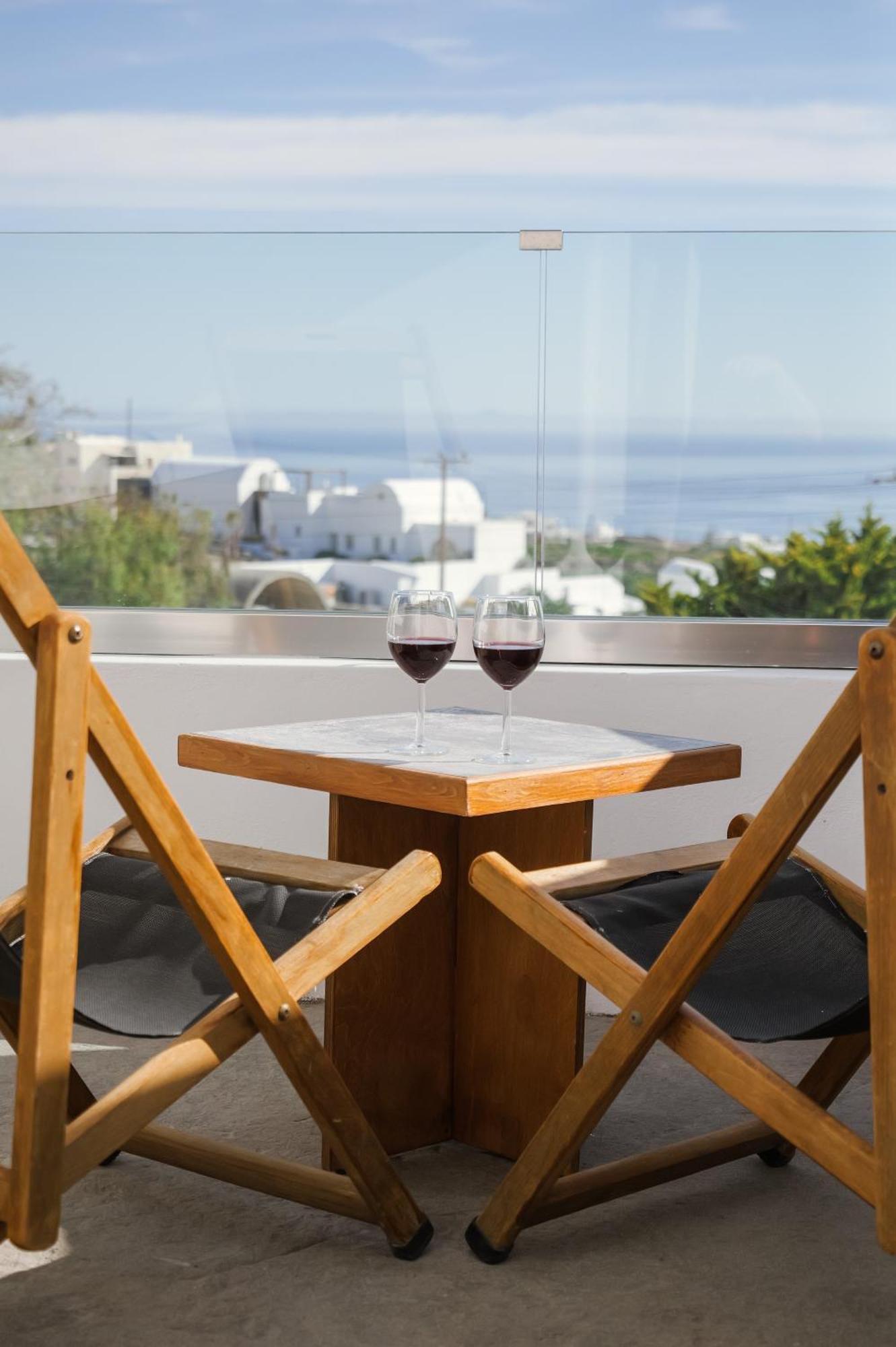 Valery Suites Fira  Esterno foto