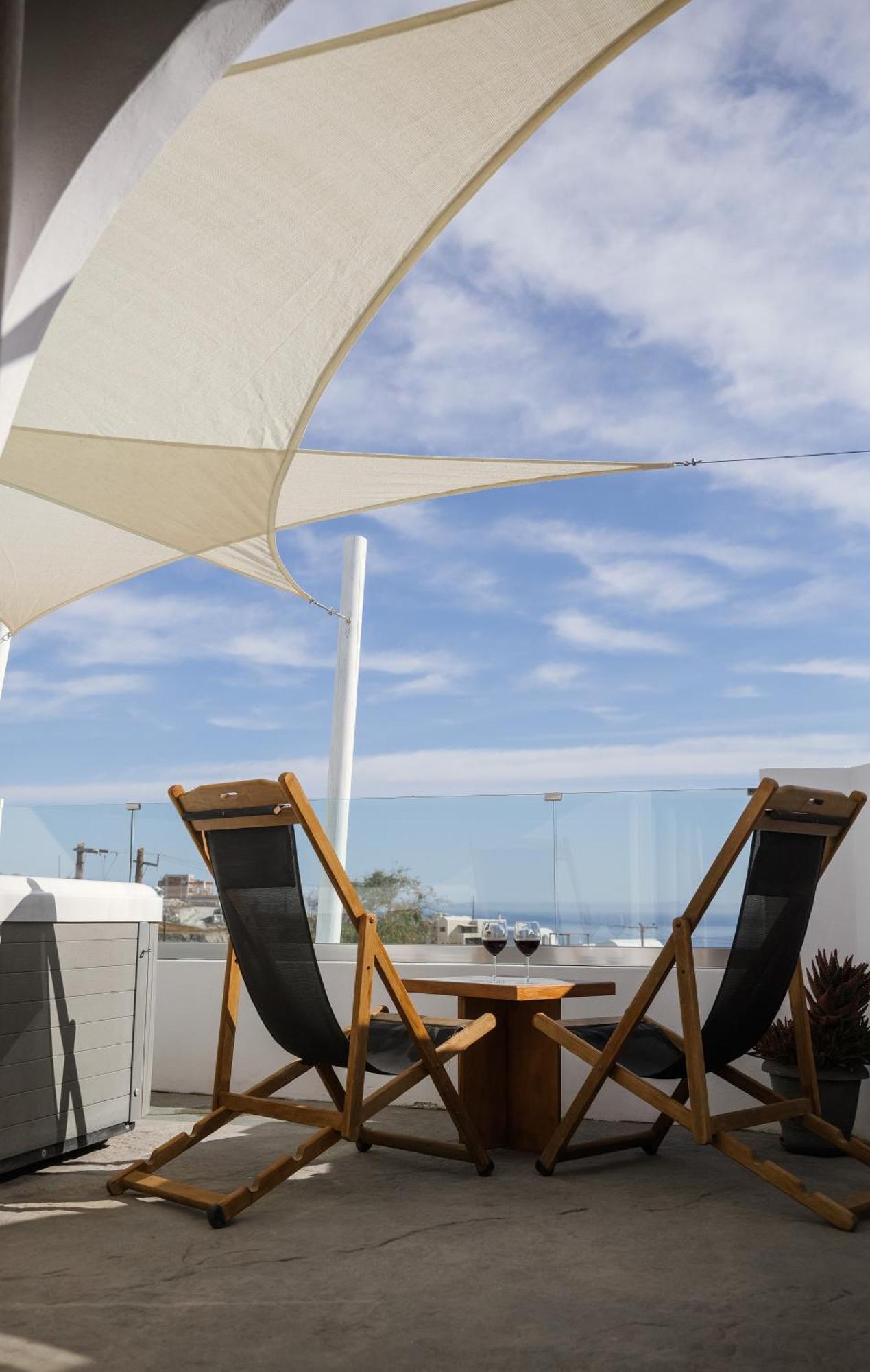 Valery Suites Fira  Esterno foto