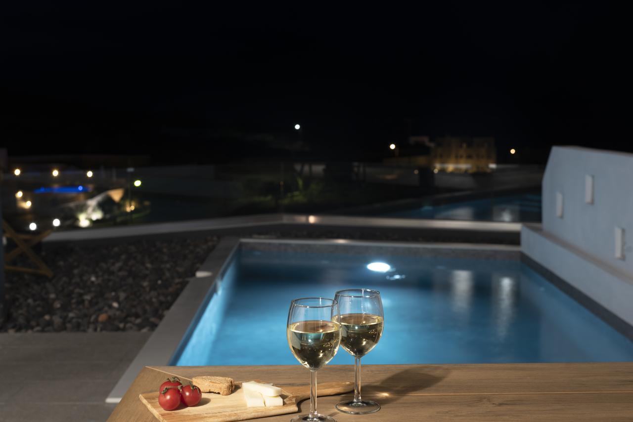 Valery Suites Fira  Esterno foto